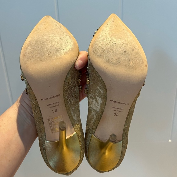 Authentic EUC-DOLCE & GABBANA BELLUCCI Crystals Embellished Pumps Gold Heels - Picture 4 of 10